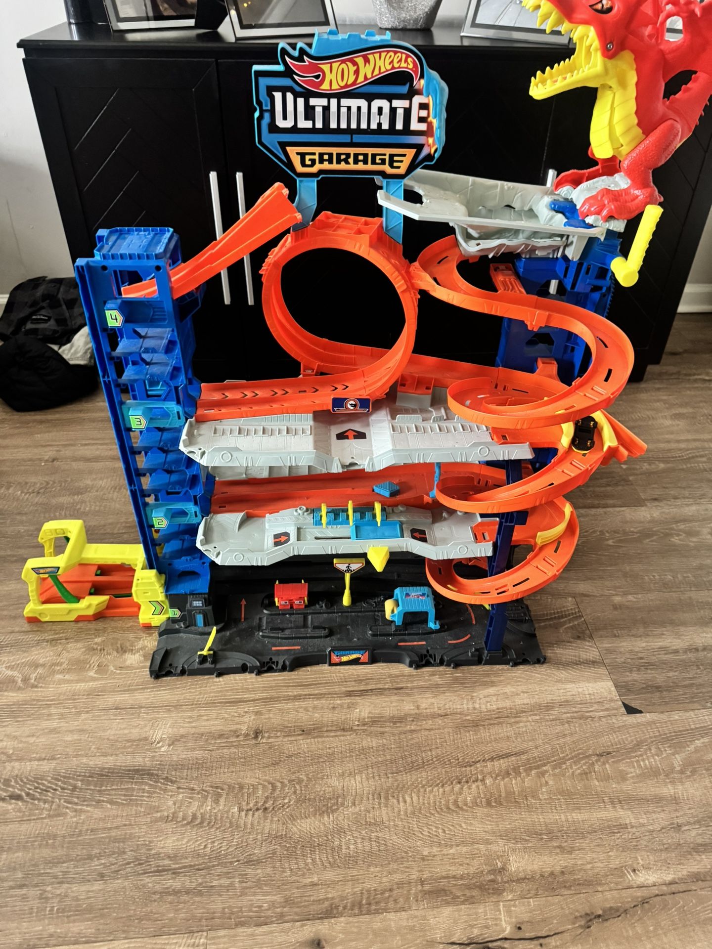 Hot Wheels Ultimate Garage