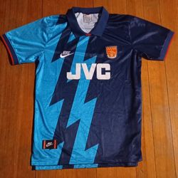 Men's Large Nike Vintage Gunners  Aresenal Soccer Lighting Bolt Jersey Design 1995