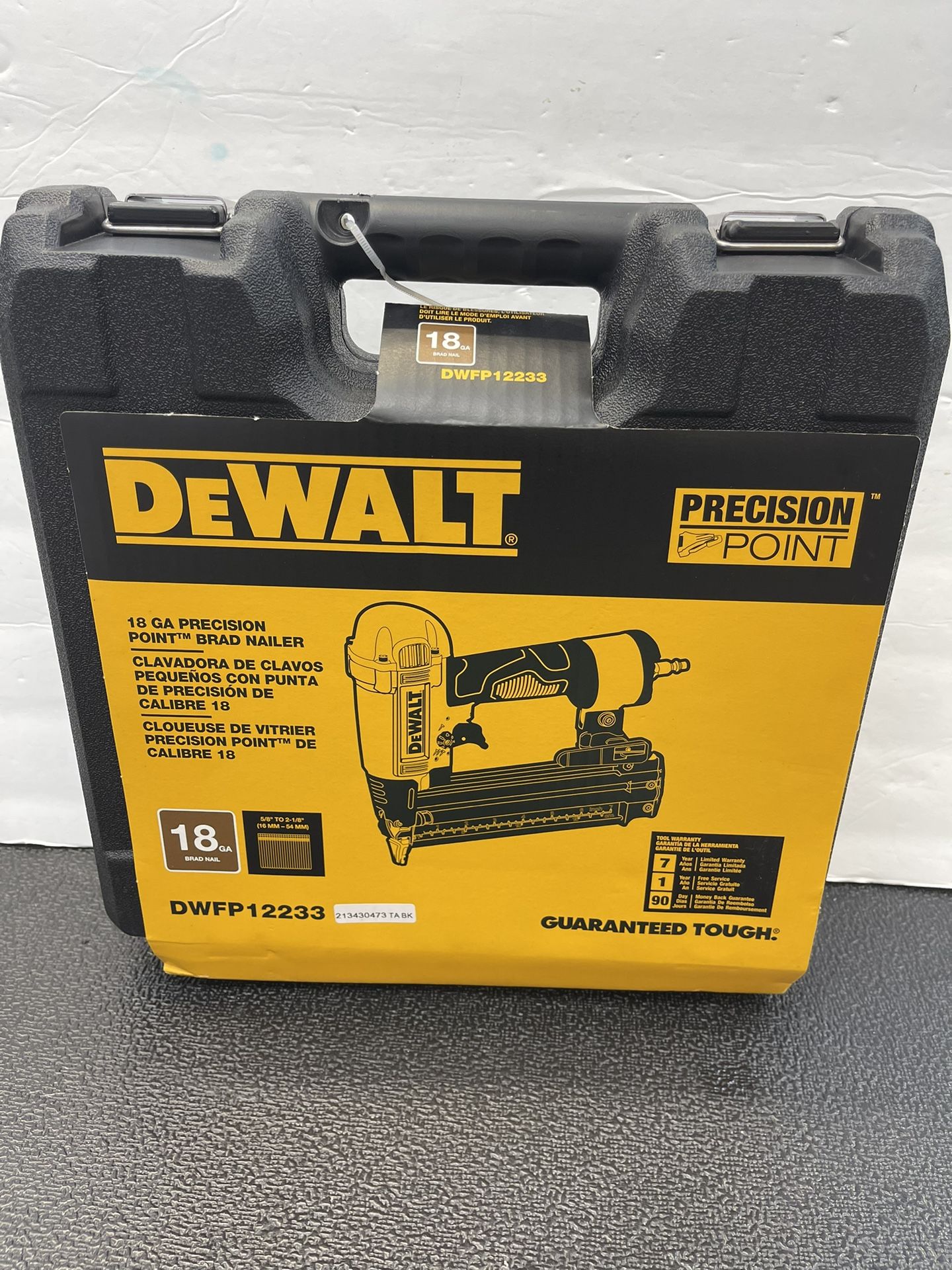 Dewalt 18-gauge Pneumatic Brad Nailer Nail Gun New 