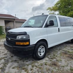 2019, Chevrolet Express Passenger 