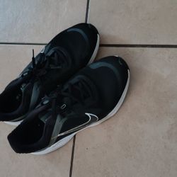Nike Men's Shoes 