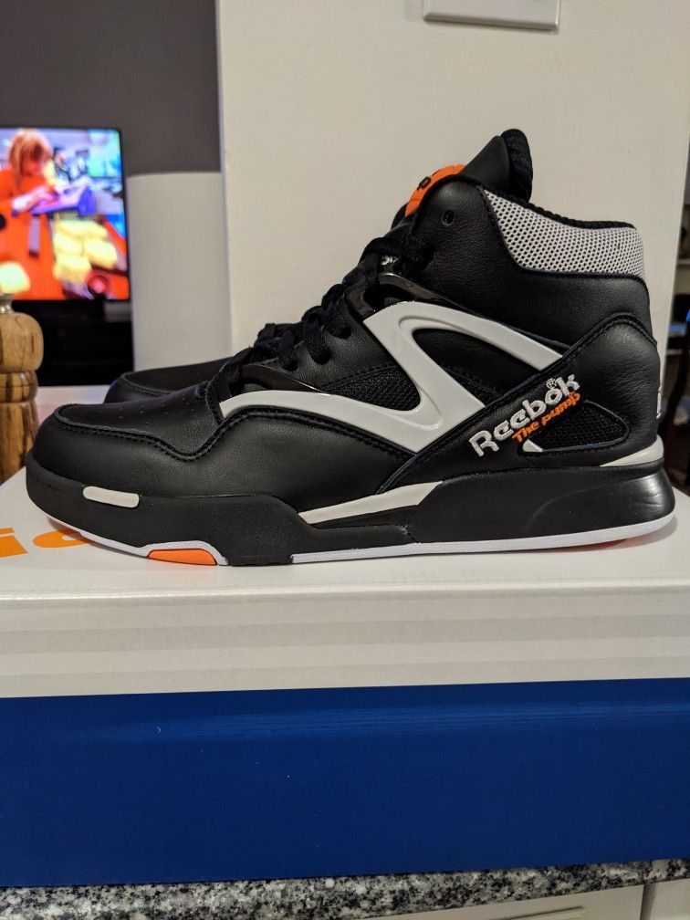 Reebok Pump Omni Size 9 M
