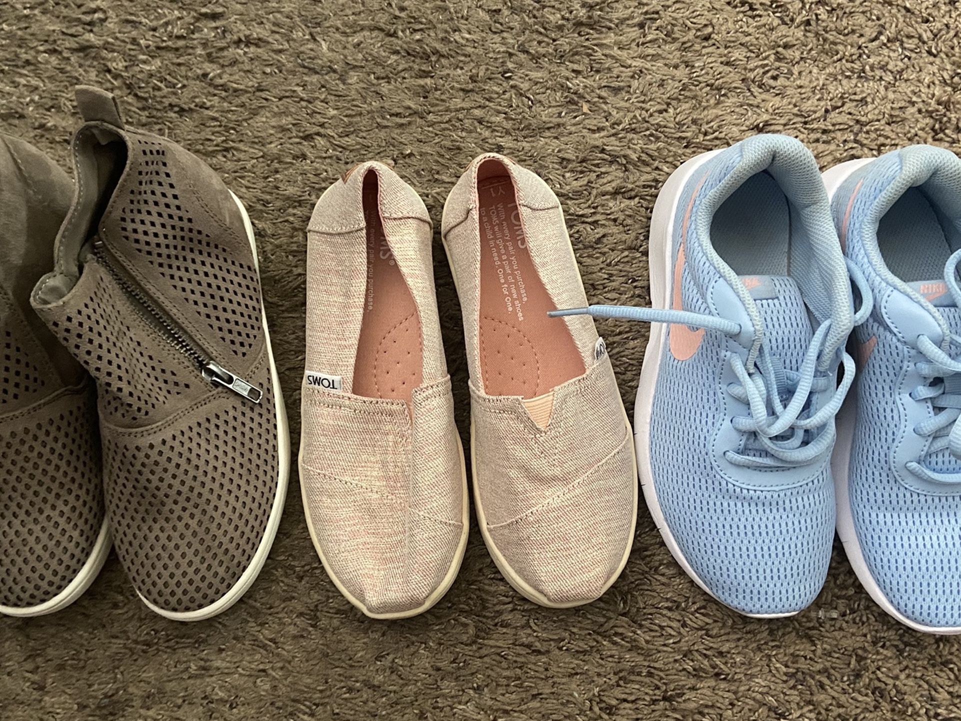 Girls Shoes Lot