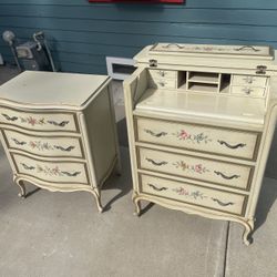 Dressers And Desk Set 