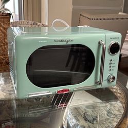 Nostalgia microwave 