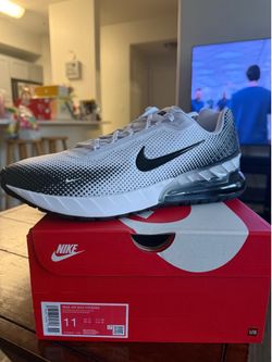 Nike Air Max Phoenix Size 11 White/Black – New