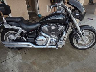 2002 Vtx1800