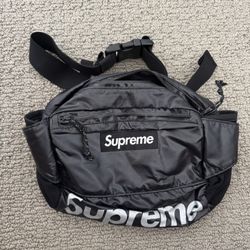 Supreme FW17 Waist Bag - Black