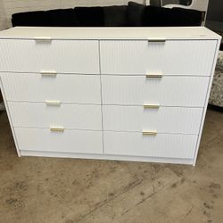 6- Drawer Dresser 