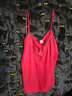 Women's Burgundy top/blouse