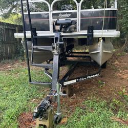 2014 Sun Tracker 16’  Bass Buggy w/ trailer