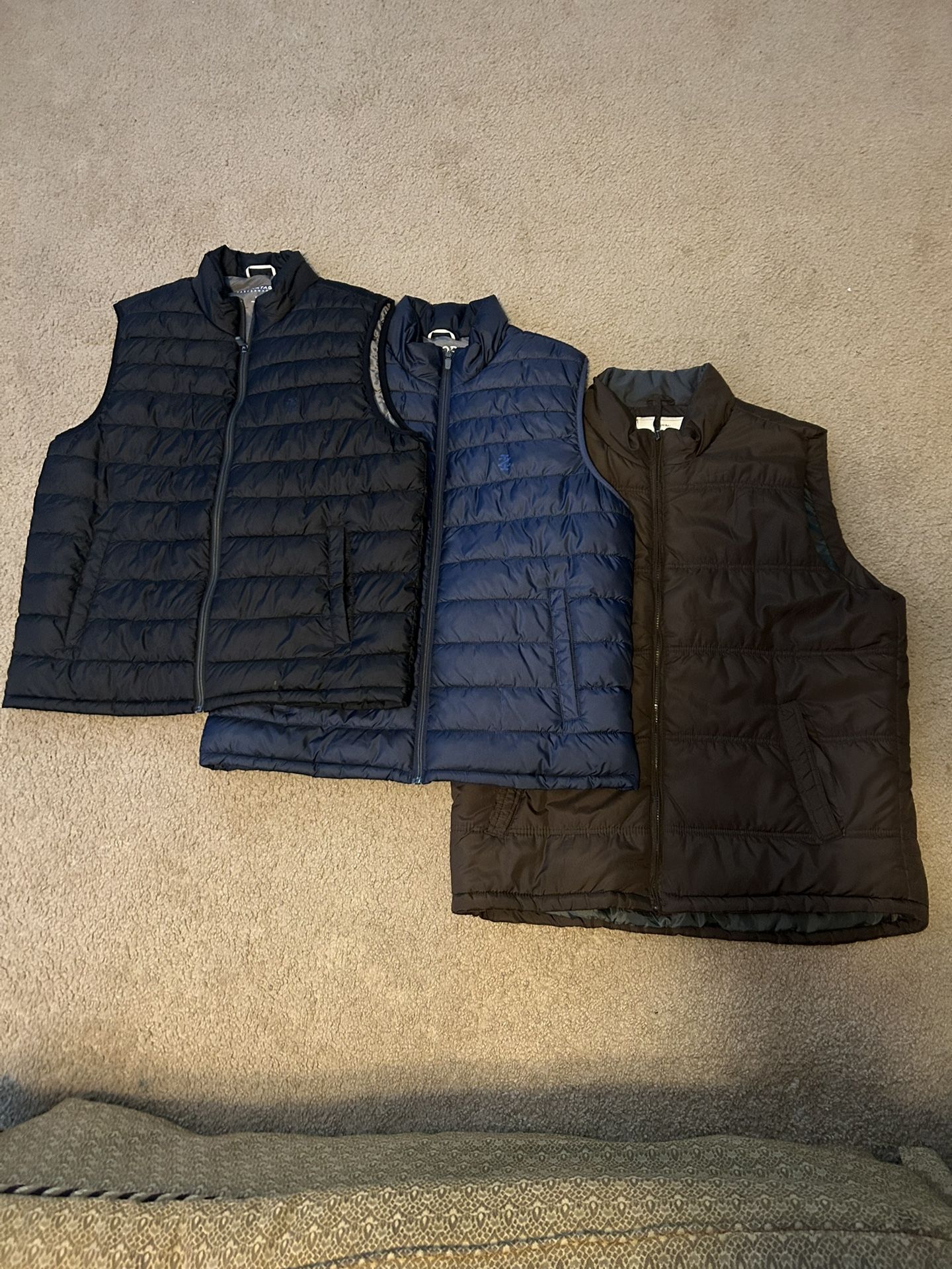 Men’s Puffer Vests