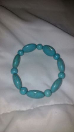 Bracelet! Chunky Turquoise strech bracelet!