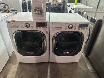 LG Washer And Gas Dryer Set
