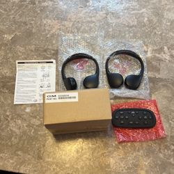 GM Entertainment System 2 Headphones w/ Remote Set