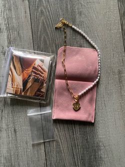 Gold initial necklace