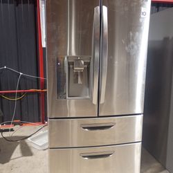 4 Door Lg Refrigerator / Refrigerator 4 Puertas