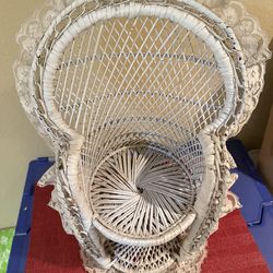 Vintage white wicker peacock chair