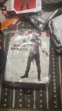 Costume