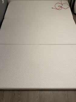 💤 Queen 4” Memory Foam Tri-Fold Mattress — Like New! 🛏️