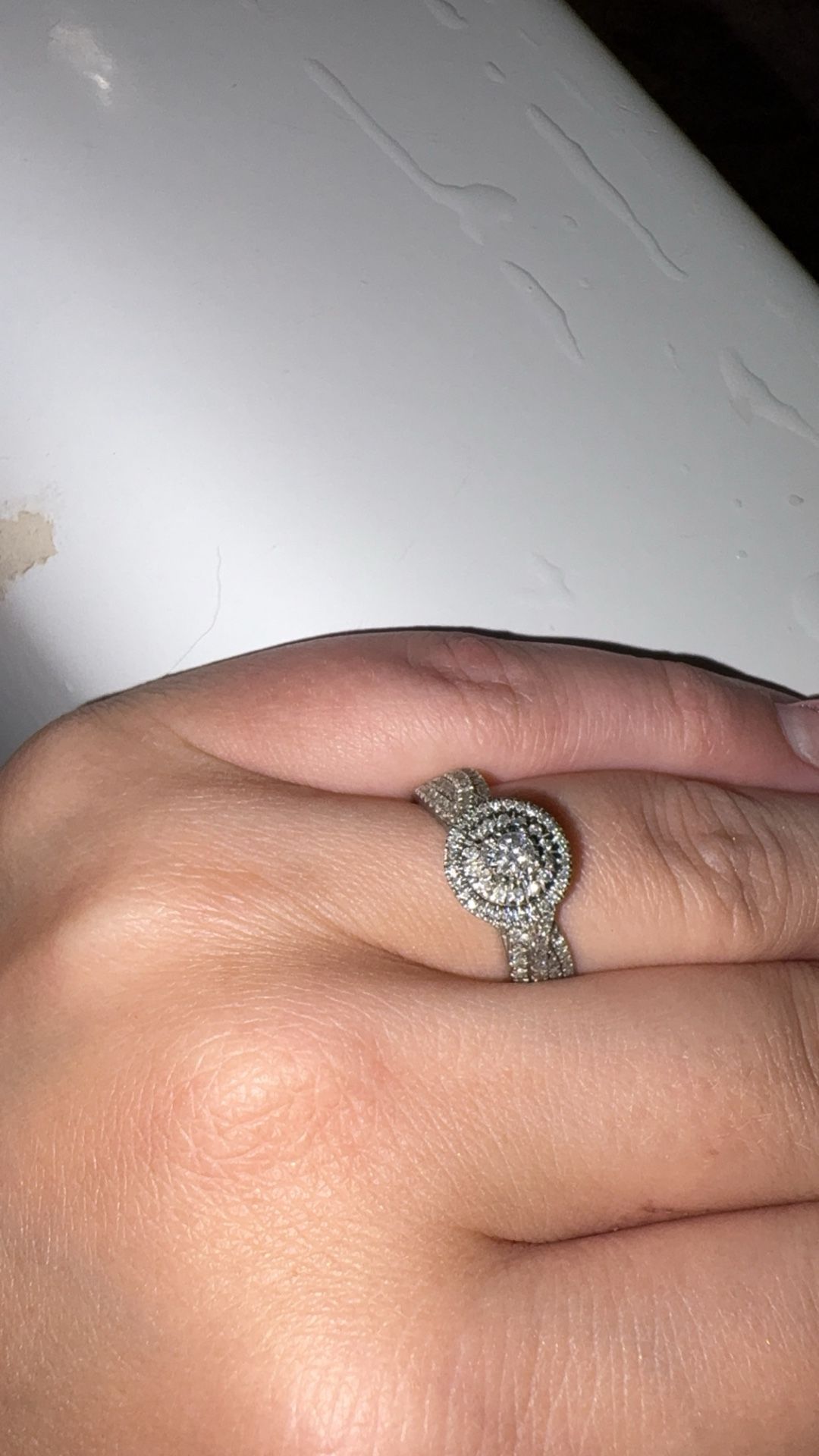 10k White Gold Size 7 Engagement Ring 1ct