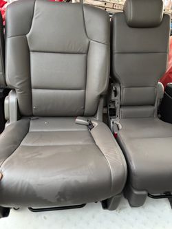 Honda  Odyssey  seats