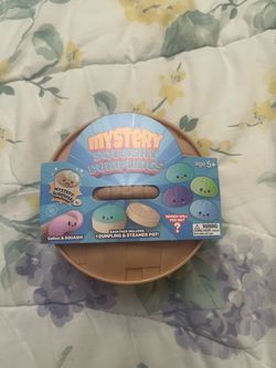 Mystery Squashy Dumplings Surprise Toy