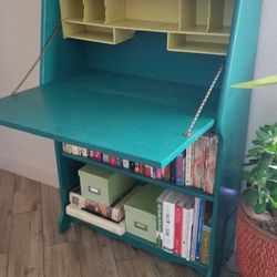 Desk/bookcase