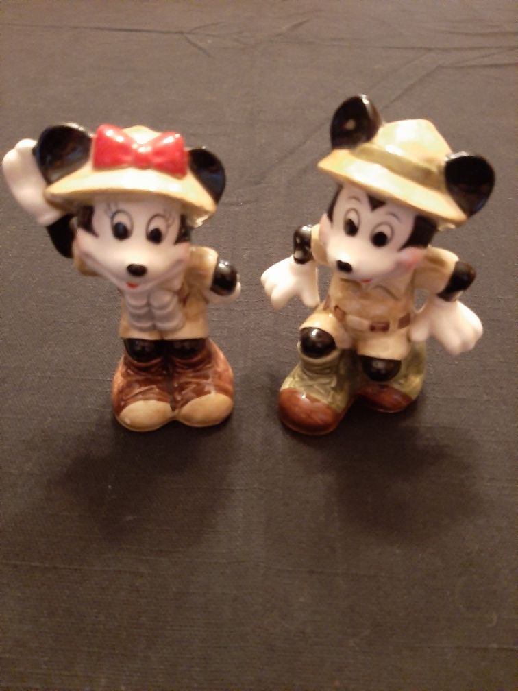 Disney Mickey and Minnie On Safari