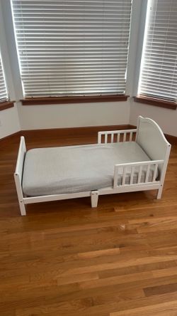 Little kids bed