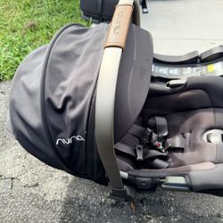 Nuna Pipa rx Car seat