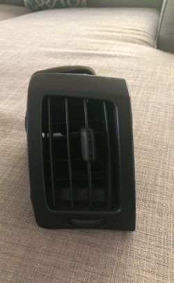 INFINITI G37 COUPE RIGHT HAND AC VENT