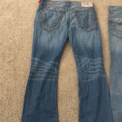 True Religion Size 34 Relaxed Straight Jeans