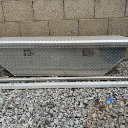 Toyota Pickup Bed Tool Box