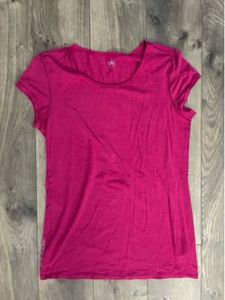 Alo T-shirt Womens Large Red CoolFit Short Sleeve Athletic Top Yoga Running Gym