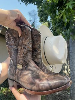 Hat And Boots, Boots Size 9 Women
