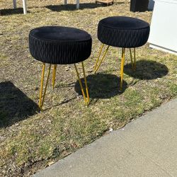 Black stools