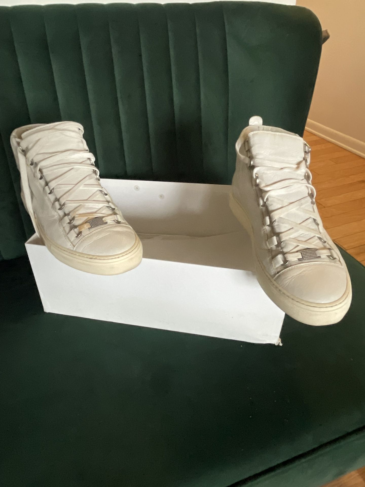 Jolly Bakkerij Phalanx Men's Balenciaga Arena Sneakers Size 41 for Sale in New York, NY - OfferUp