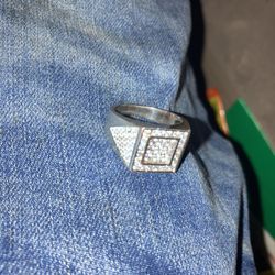925 56 Dimands Guys Ring