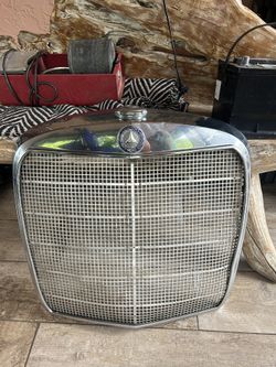 Vintage Mercedes Benz Grill