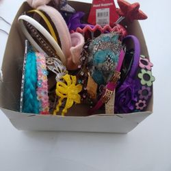 Girls Headband Aĺ For $20