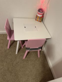 Kids table