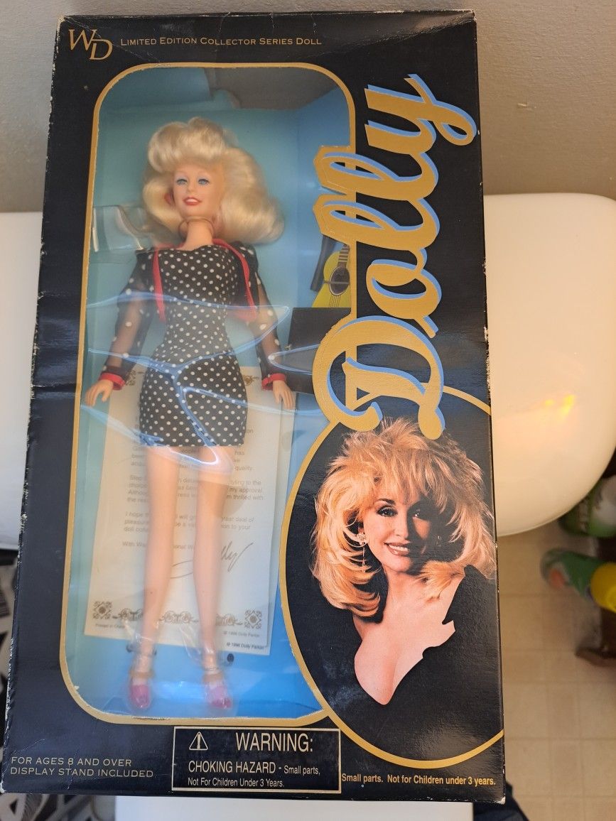 Vintage  1996 Dolly  Fashion Doll