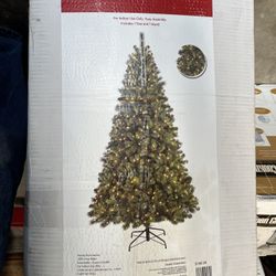 7.5 Foot Lighted Christmas Tree 