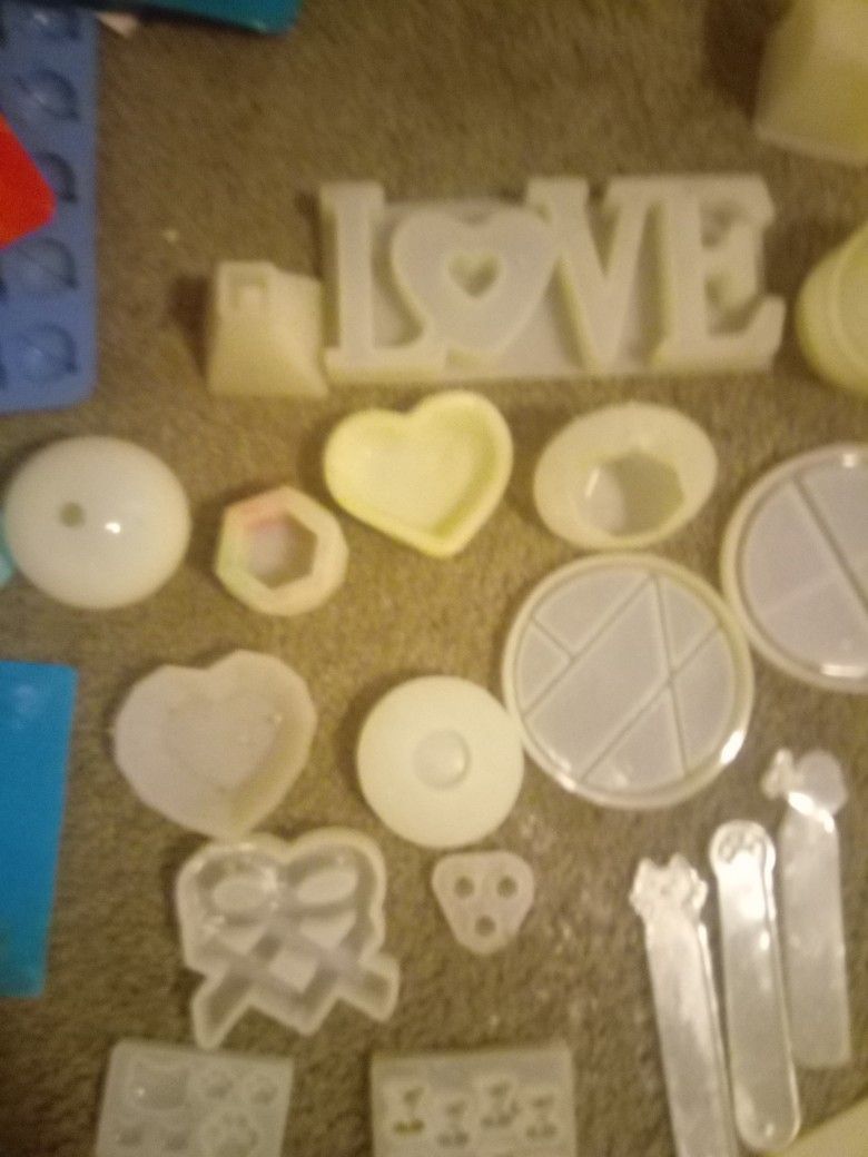 Huge Lot Of Epoxy Resin Molds Arts/Crafts
