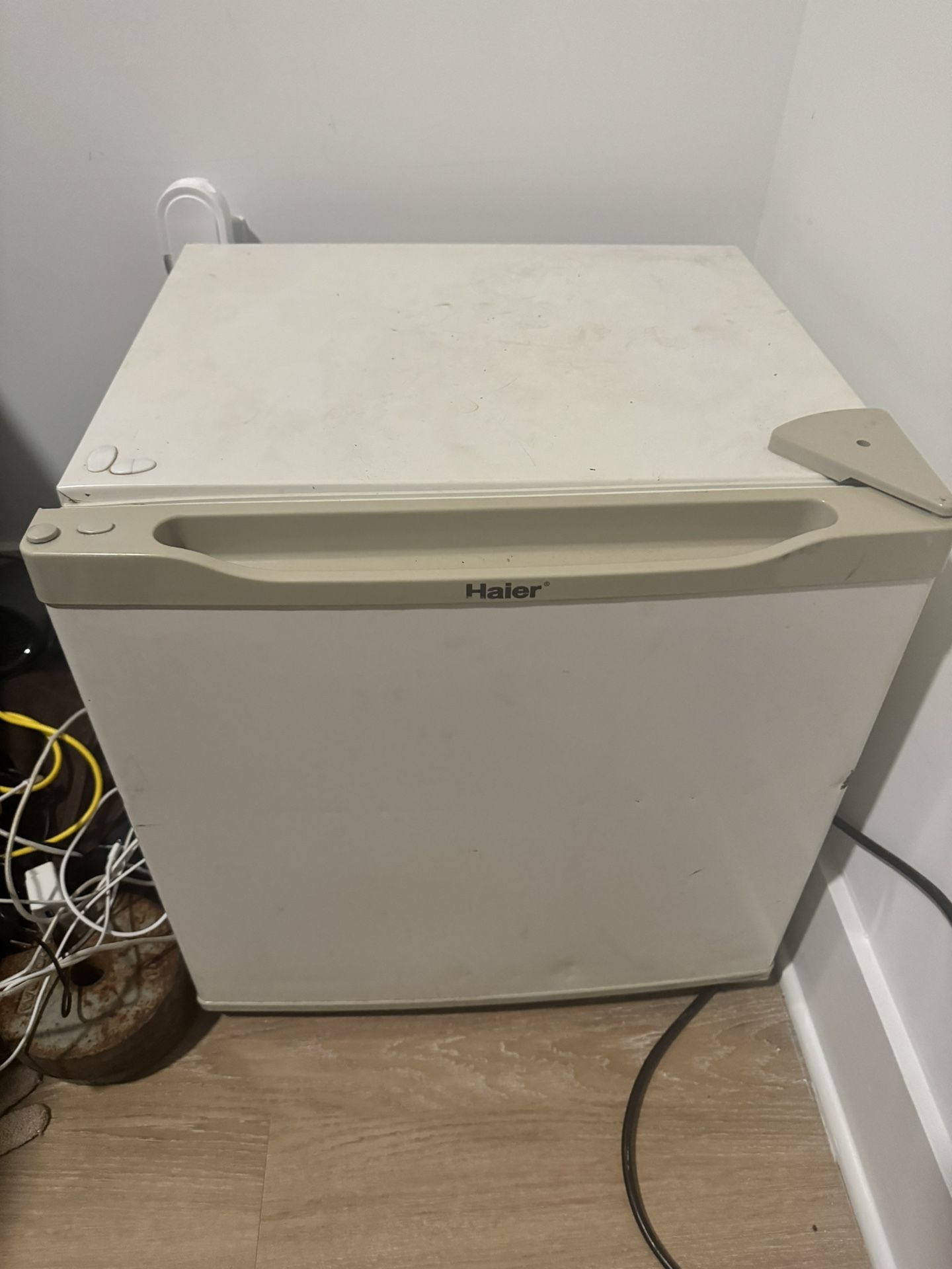 Mini Fridge Haier Ice Cold