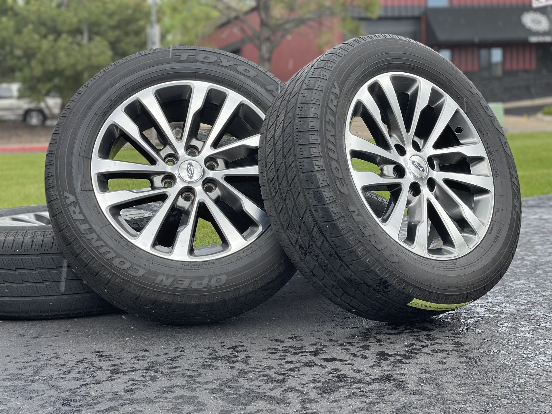 20” Ford Wheels Expedition Platinum F-150 rims 2022 6x135 Toyo Tires FX4 275/55R20 F150