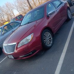 2013  Chrysler 200  Limited Sedan 