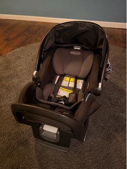 Graco Newborn car seat