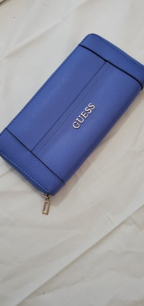 GUESS Wallet $10